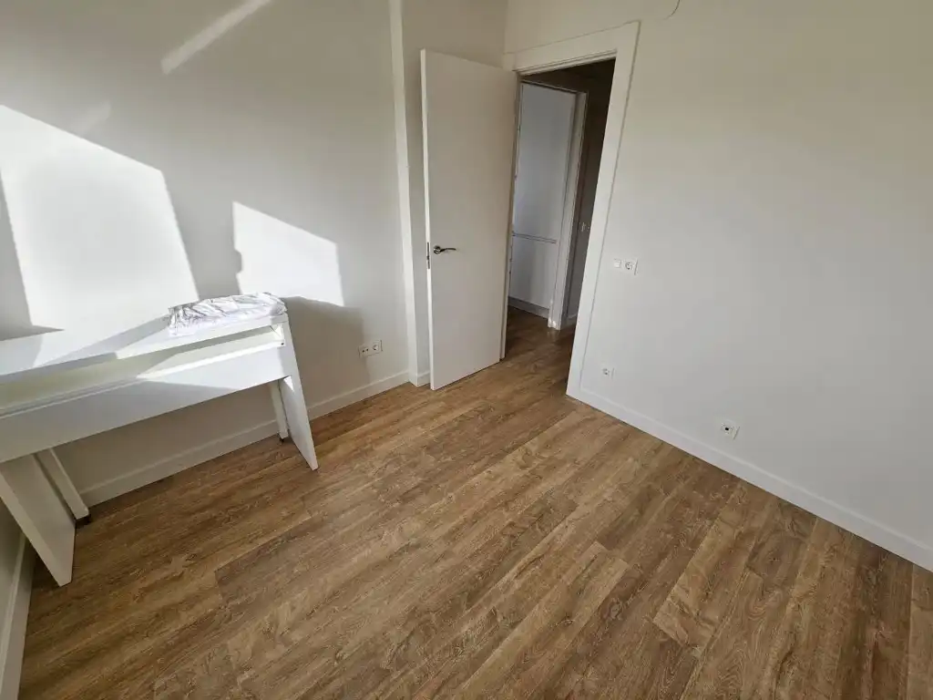 Bedroom of Flat for sale in Avilés