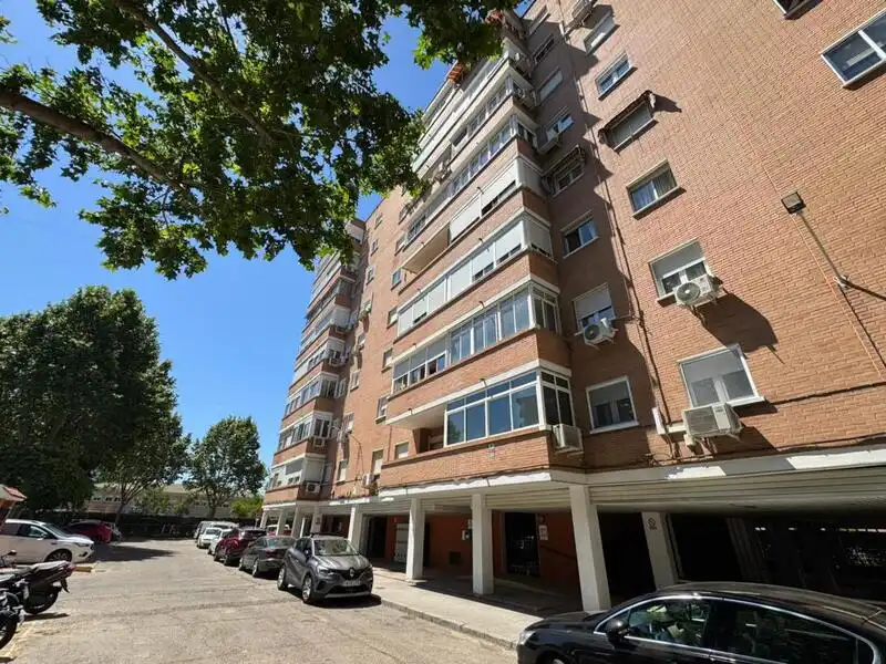 Exterior view of Flat for sale in Torrejón de Ardoz  with Heating, Terrace and Swimming Pool