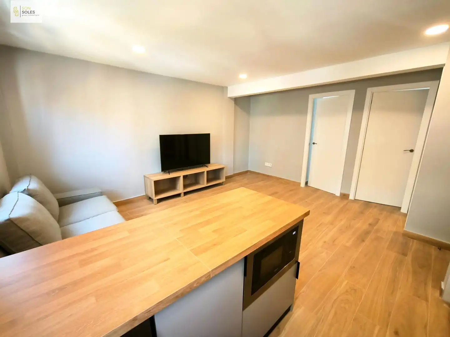 Wohnzimmer von Wohnung zur Miete in Santander mit Heizung und Möbliert
