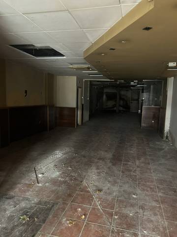 Local comercial en Alquiler en de Barberà en Eixample
