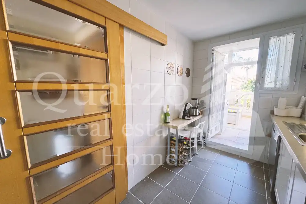 Cuina de Apartament en venda en Dénia amb Aire condicionat, Calefacció i Terrassa