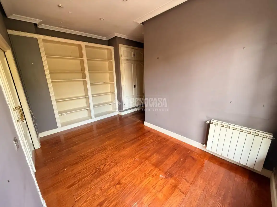 Dormitori de Casa o xalet en venda en Talavera de la Reina amb Aire condicionat, Calefacció i Parquet