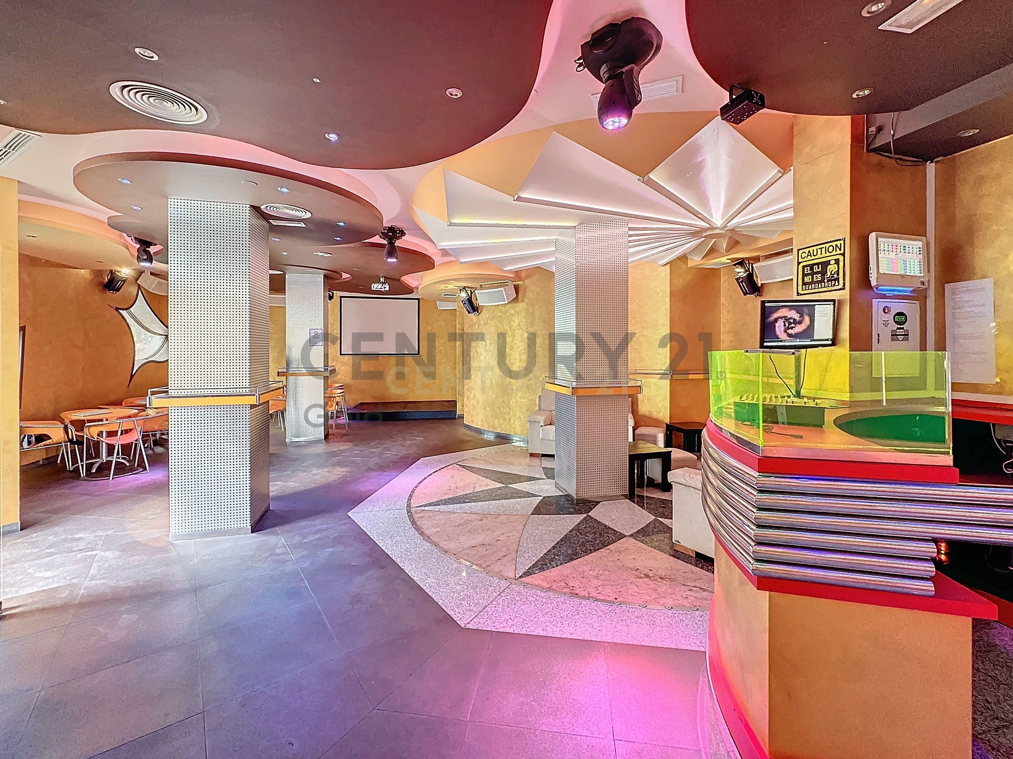 Premises for sale in Torrox  with Air Conditioner and Furnished