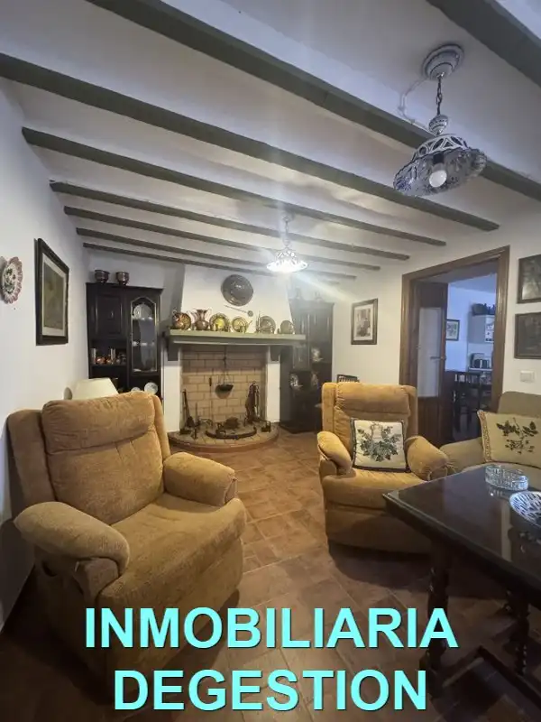 Sala de estar de Casa adosada en venta en Guarromán con Aire acondicionado, Calefacción y Jardín privado