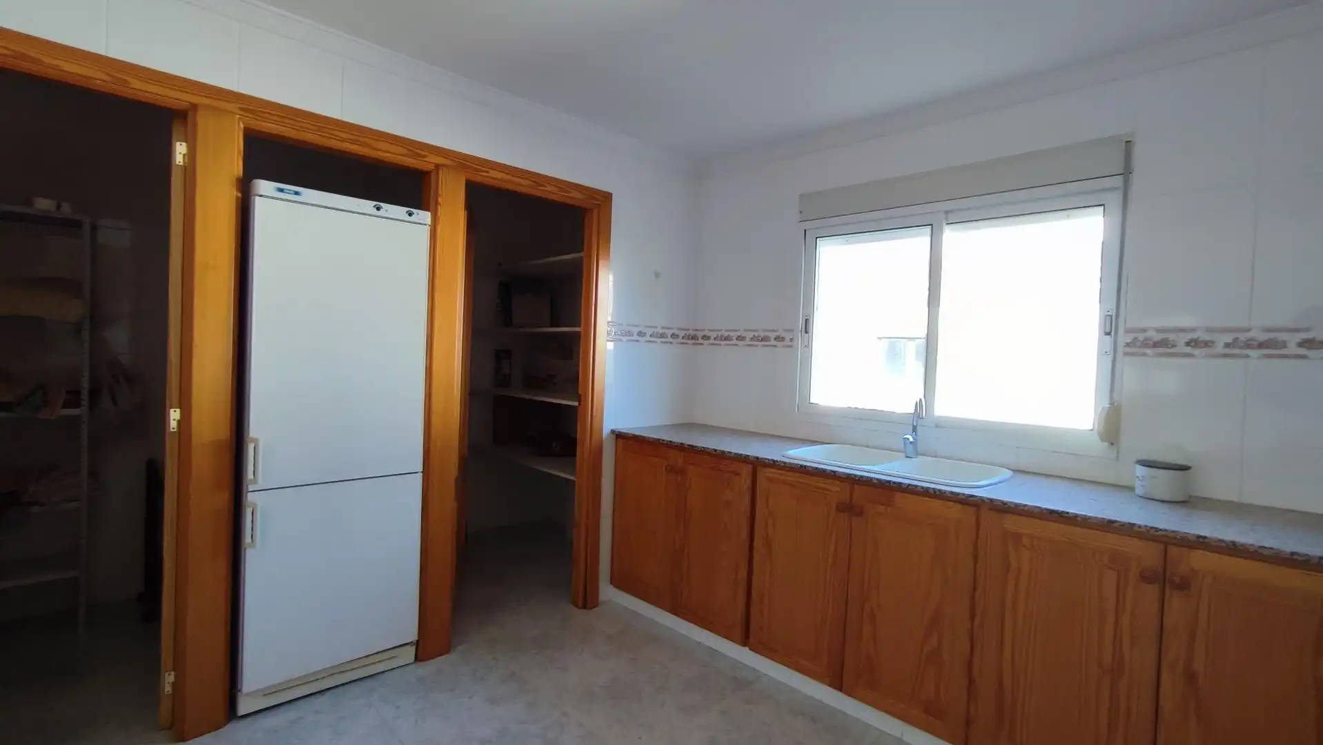 Cocina de Casa o chalet en venta en Oliva con Jardín privado y Trastero