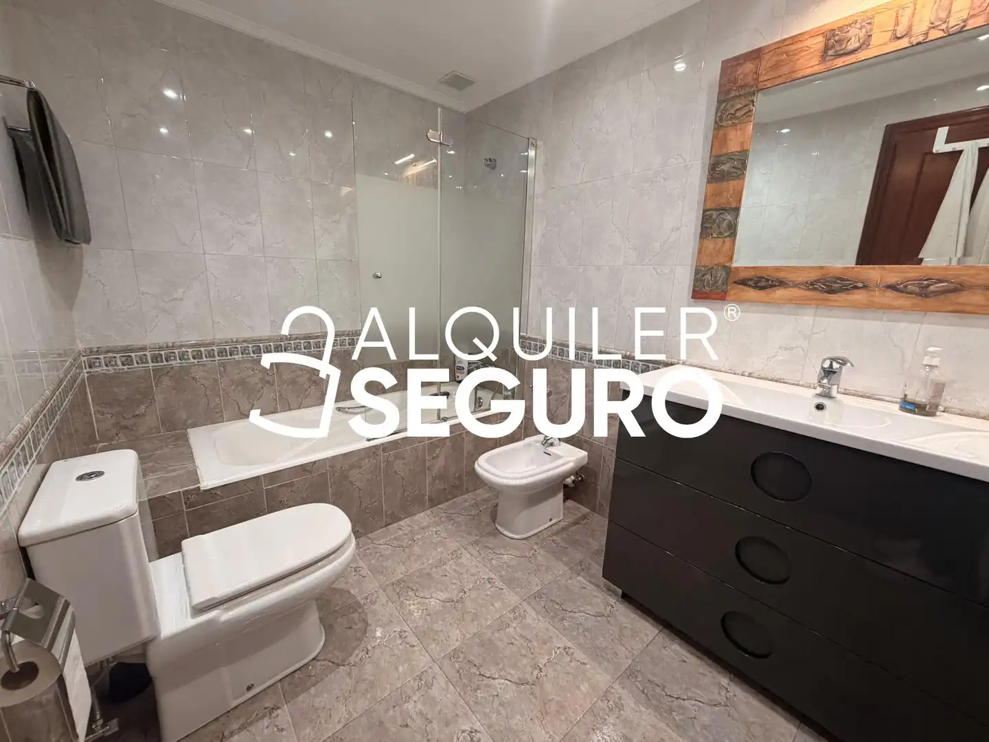 Bathroom of Flat for rent in Alonsotegi, Bizkaia