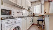 Cuina de Pis en venda en Manresa amb Aire condicionat i Terrassa