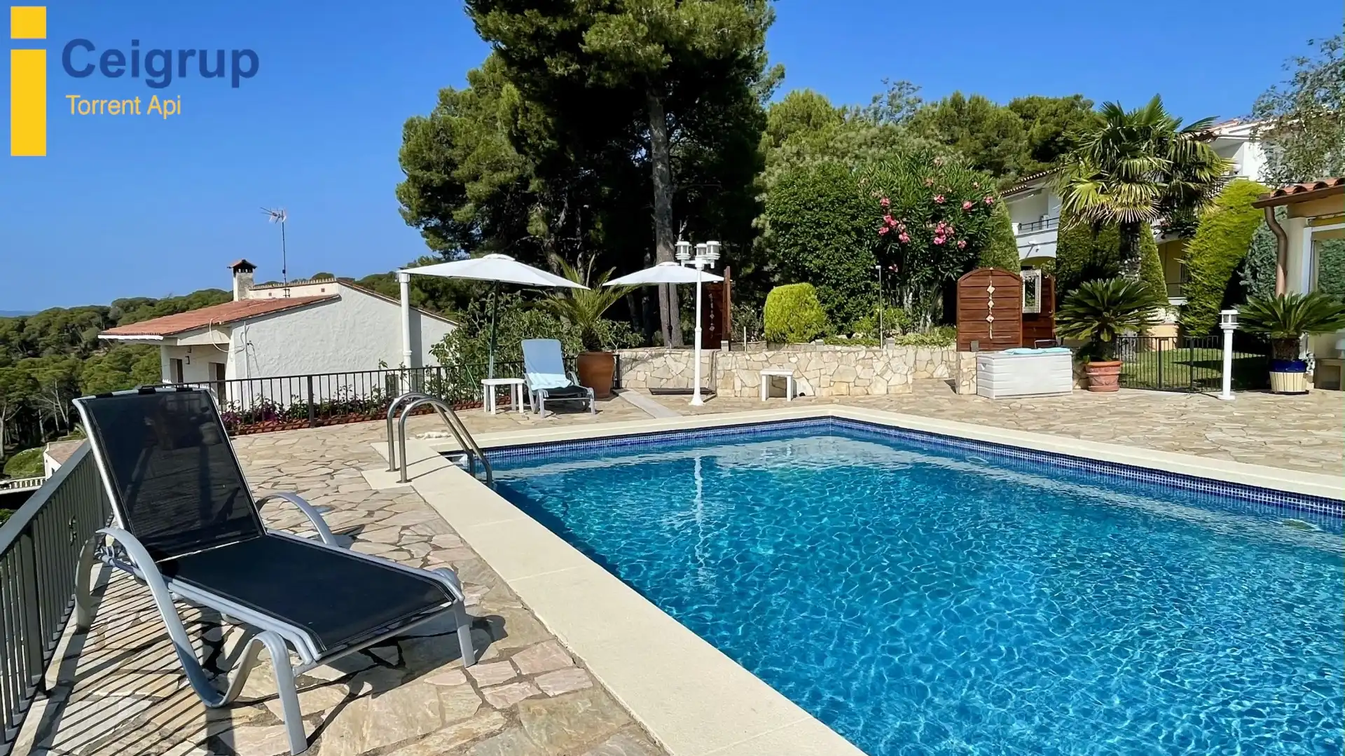 Piscina de Casa o chalet en venta en L'Estartit con Aire acondicionado, Calefacción y Terraza