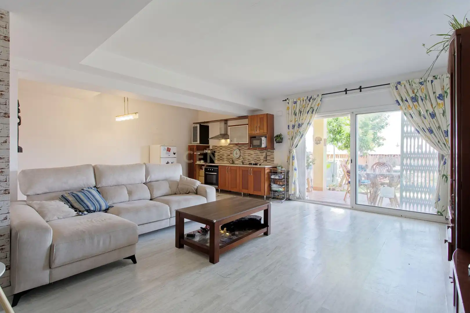 Sala d'estar de Casa o xalet en venda en Santa Perpètua de Mogoda