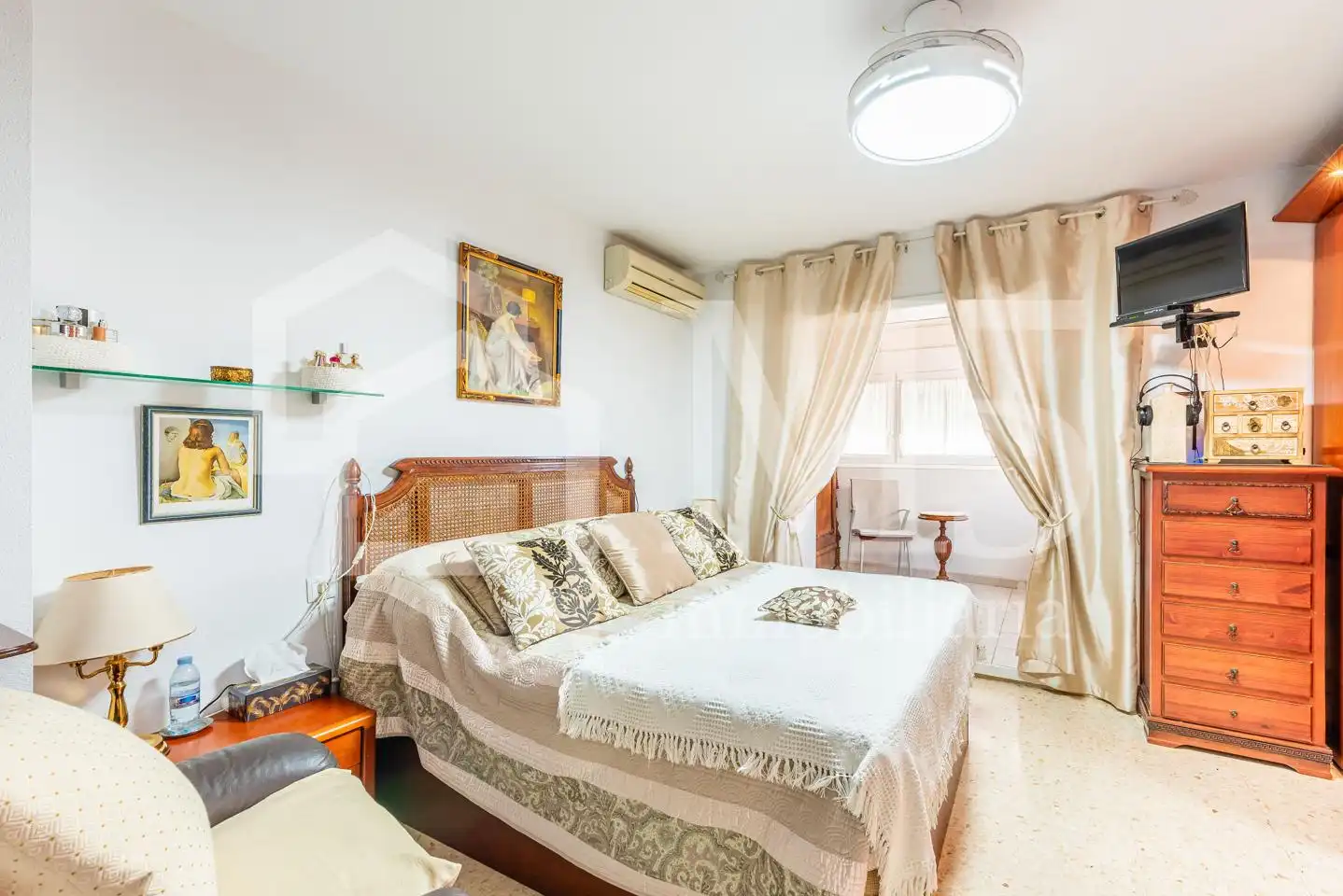 Dormitori de Casa adosada en venda en Vélez-Málaga amb Aire condicionat, Calefacció i Jardí privat