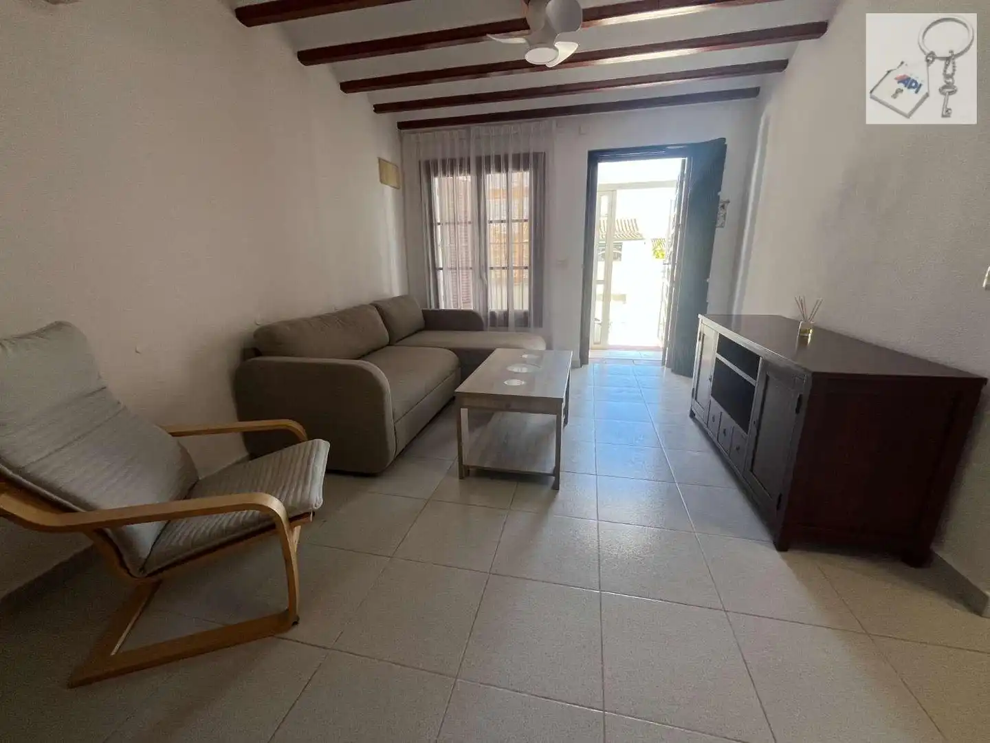 Sala d'estar de Casa o xalet en venda en Orihuela amb Aire condicionat, Terrassa i Moblat