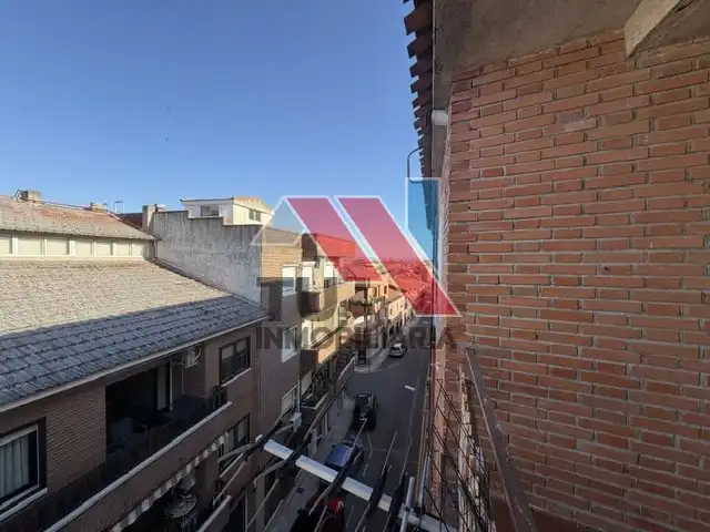 Vista exterior de Piso en venta en Fuensalida con Terraza, Horno y Lavadora