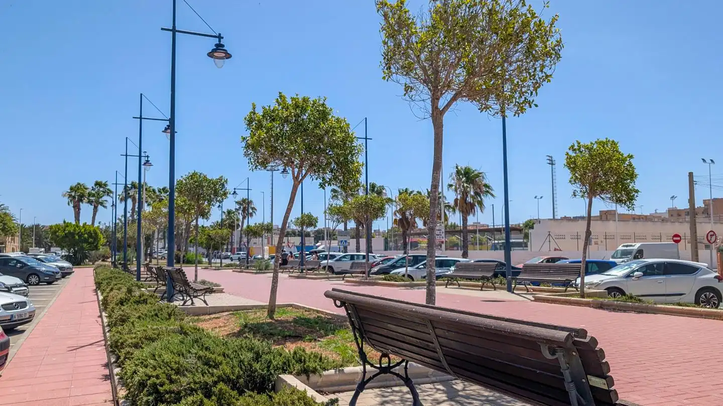 Außenansicht von Wohnung zum Verkauf in Santa Pola mit Klimaanlage, Terrasse und Möbliert