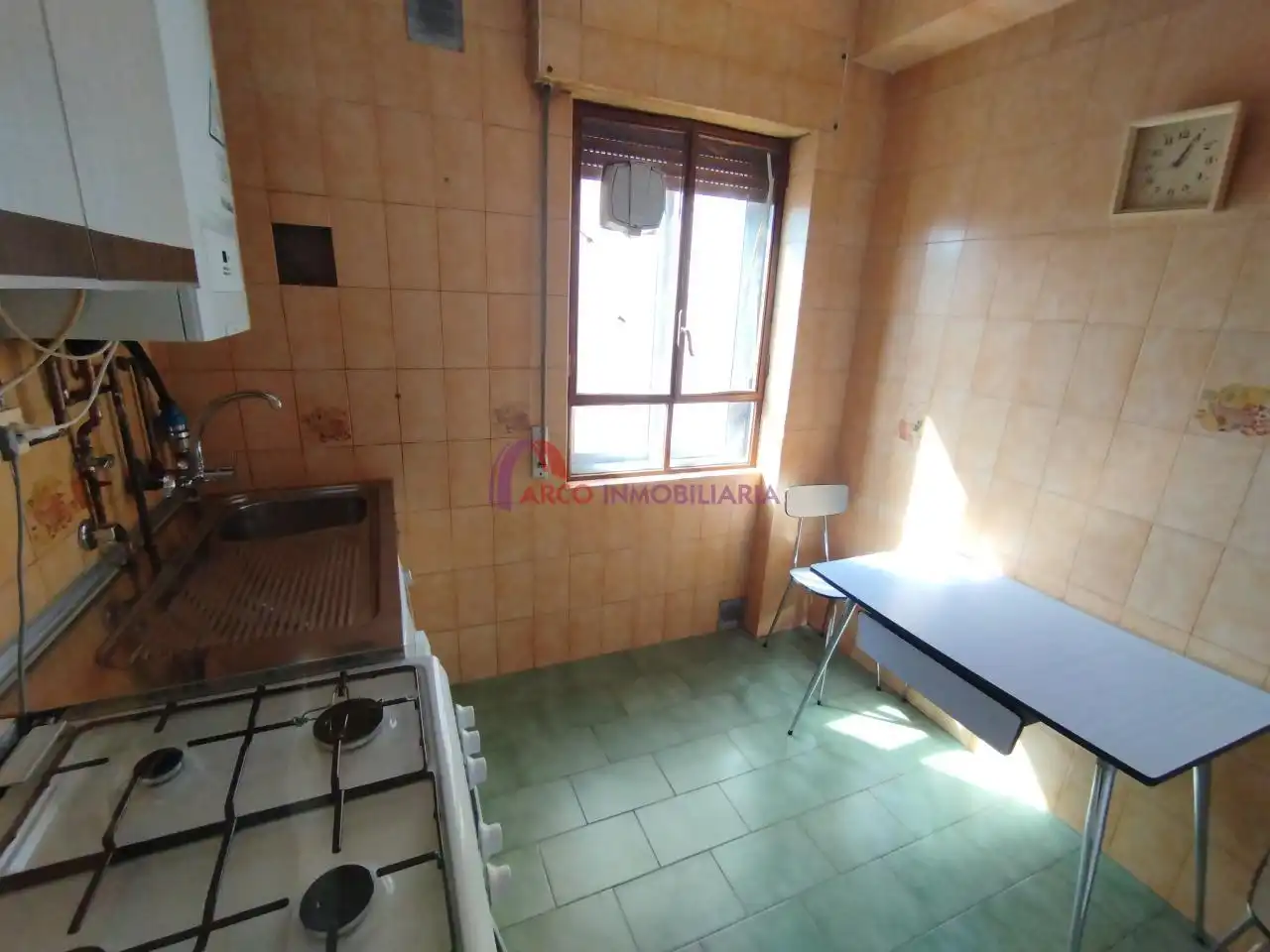 Küche von Wohnung zum Verkauf in Burgos mit Heizung und Terrasse
