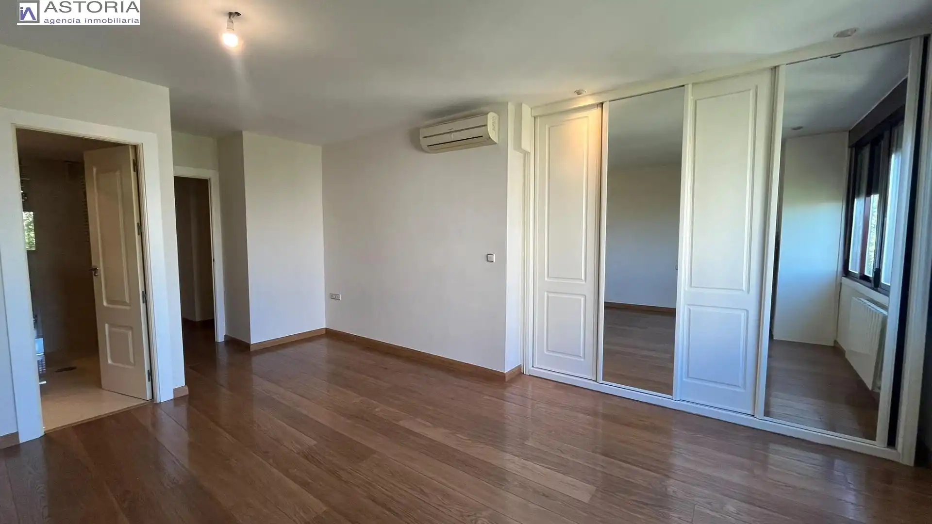 Schlafzimmer von Wohnung zur Miete in Beiro
