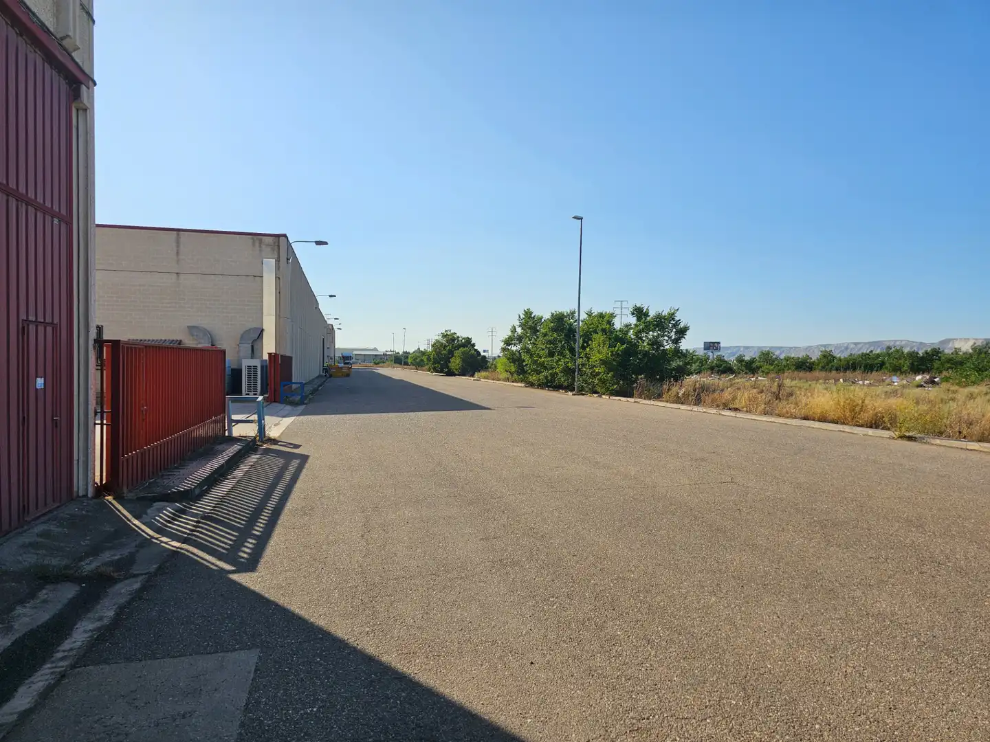 Exterior view of Industrial land for sale in  Zaragoza Capital
