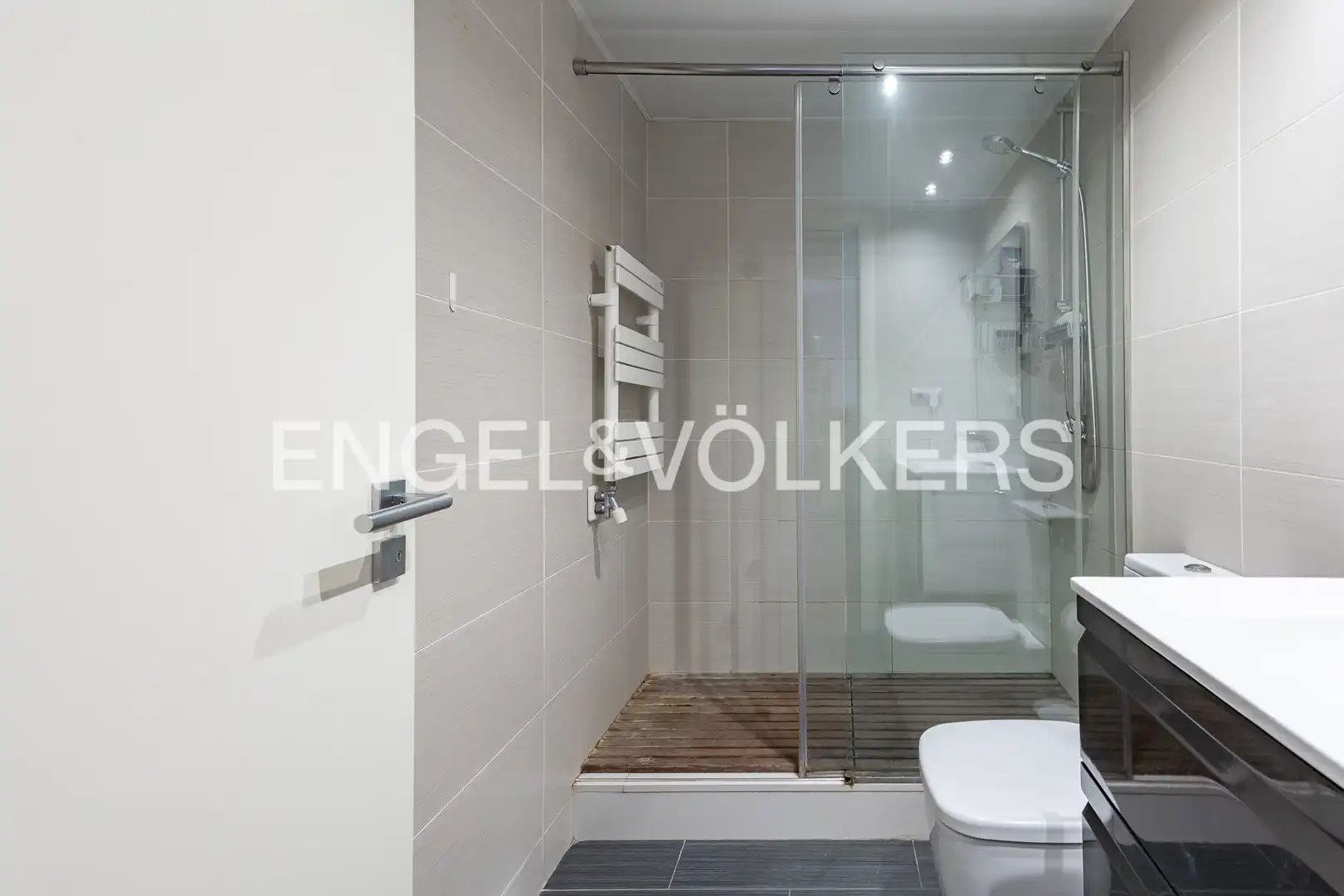 Baño de Piso en venta en Sant Cugat del Vallès con Aire acondicionado, Calefacción y Jardín privado