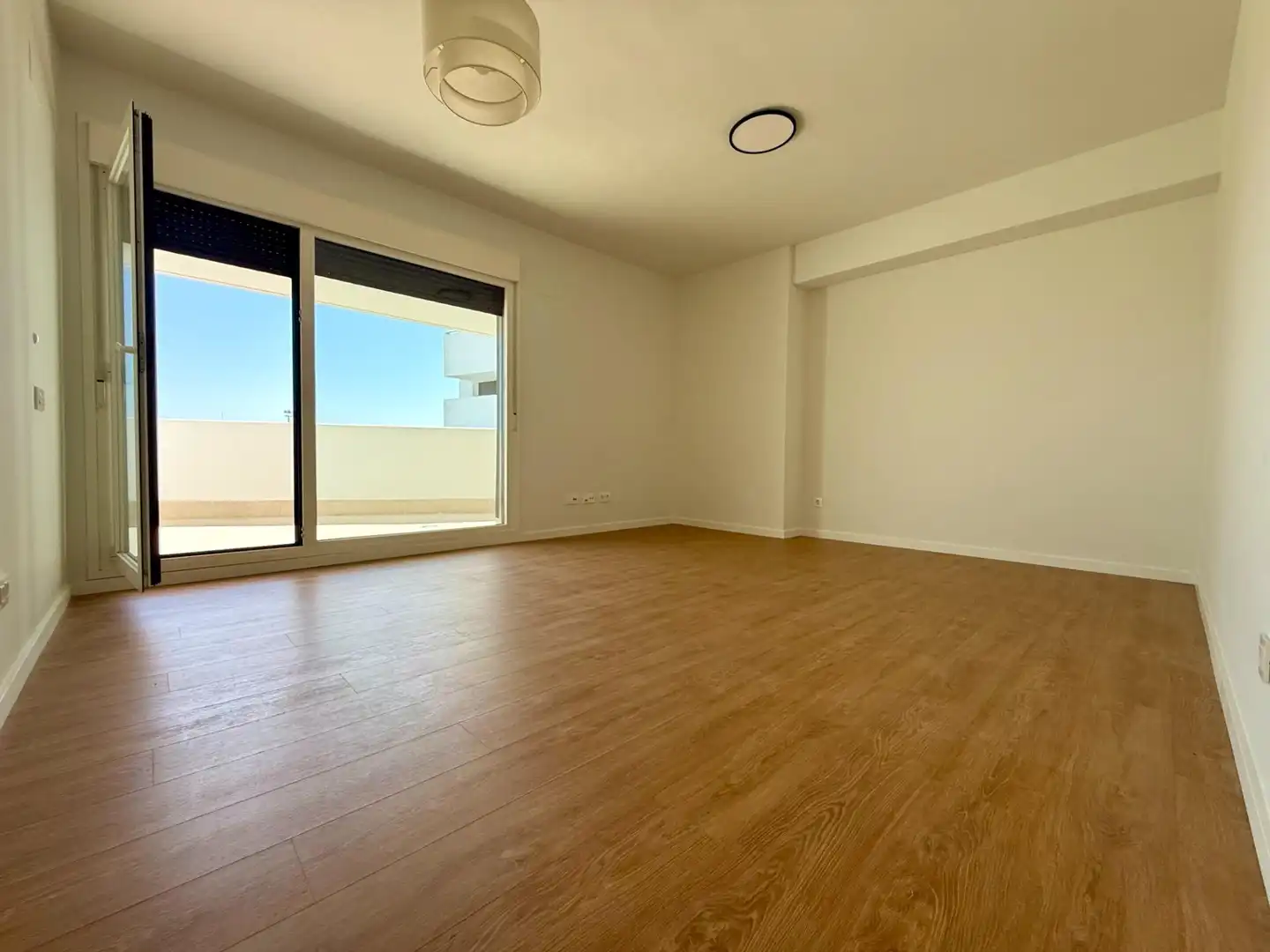 Wohnzimmer von Wohnung zur Miete in Sevilla mit Klimaanlage, Heizung und Privatgarten