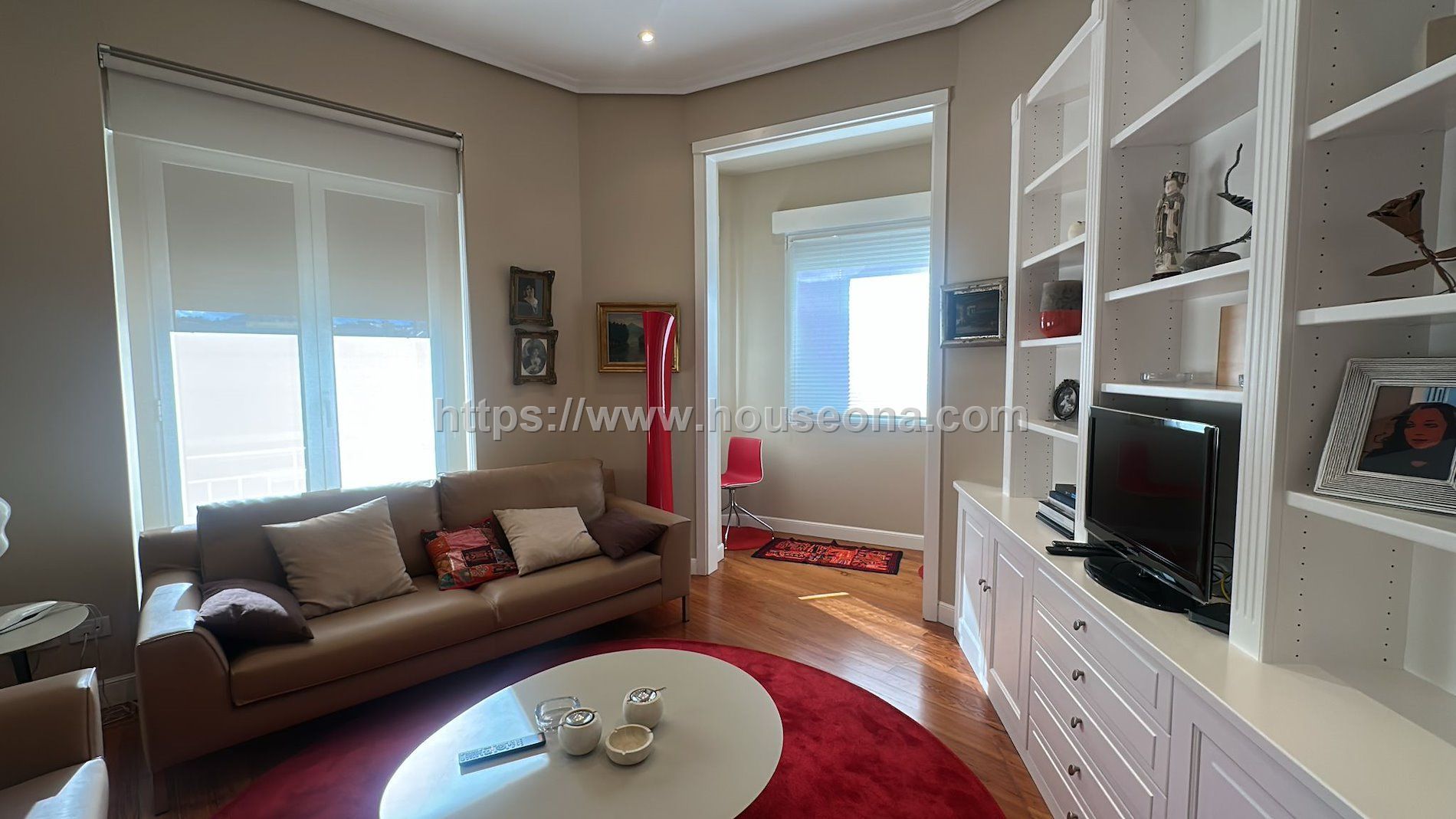 Sala d'estar de Pis en venda en Bilbao  amb Calefacció, Moblat i Balcó