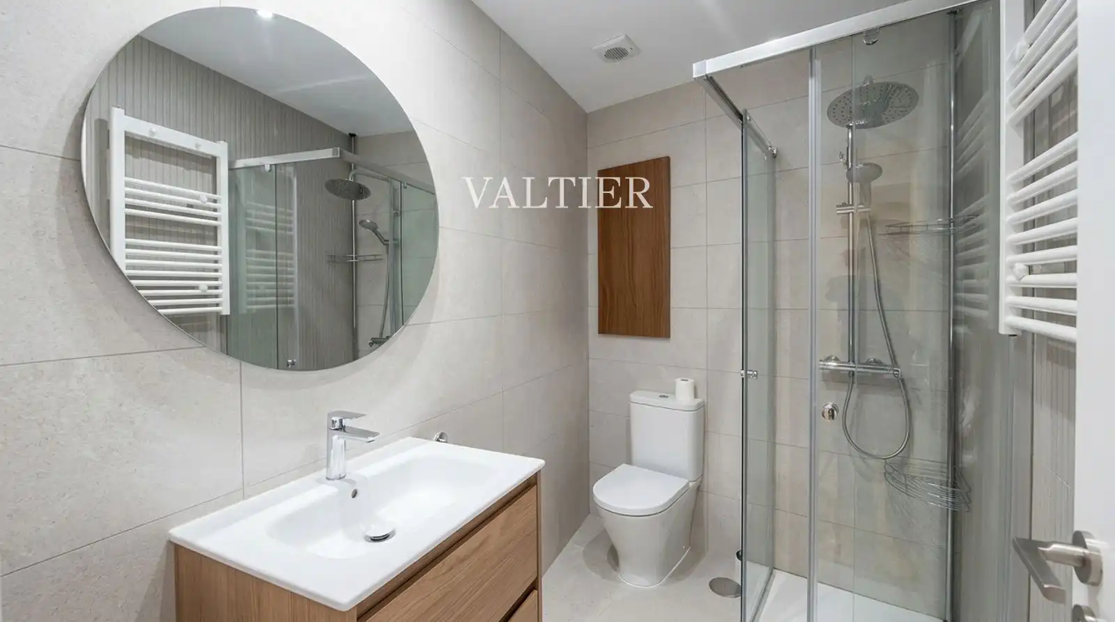 Baño de Piso de alquiler en Madrid con Aire acondicionado