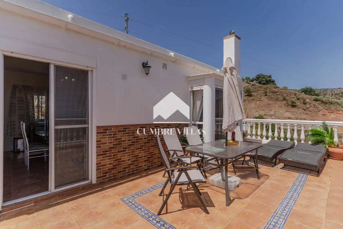 Terrassa de Casa o xalet en venda en Lújar amb Jardí privat, Terrassa i Internet