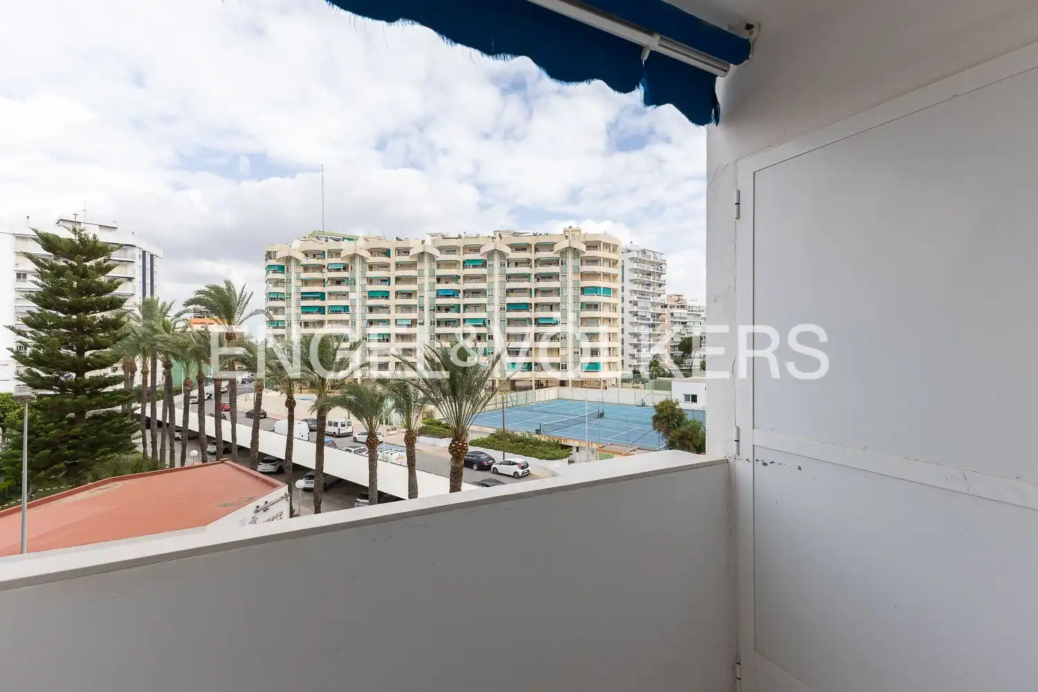 Piso con terraza en alquiler en Avinguda Neptuno, imagen 25