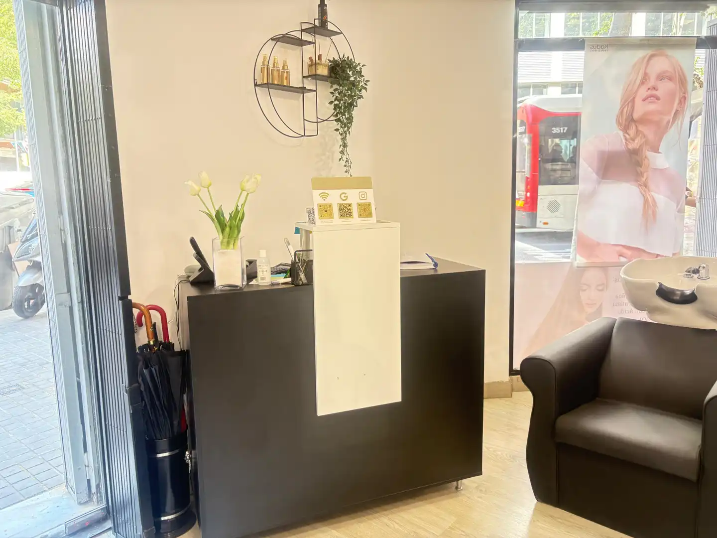 Commercial properties for transfer in Barcelona  with Air Conditioner, Furnished and Alarm