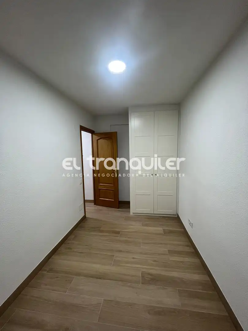 Habitación de Piso de alquiler en Madrid con Aire acondicionado, Parquet y Se aceptan mascotas