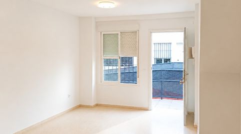 Foto 3 de Piso en venta en Calle Zambullon, 42, Sanlúcar la Mayor, Sevilla