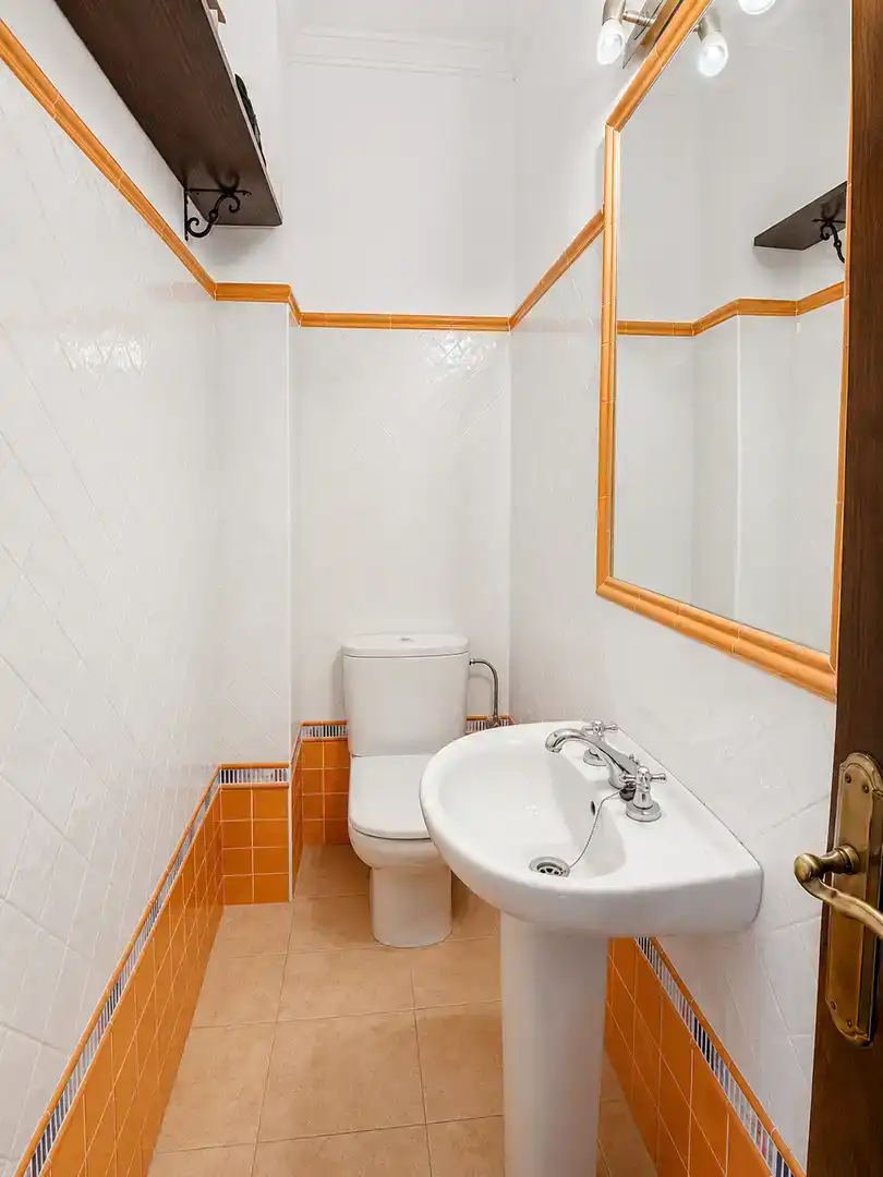 Badezimmer von Maisonette zum Verkauf in Chipiona