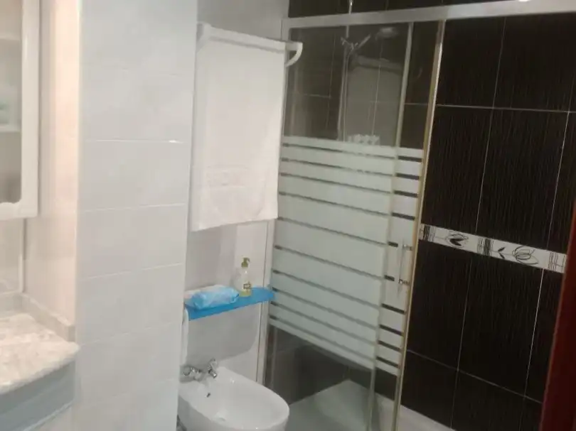 Bathroom of Flat for sale in Cambre   with Heating, Storage room and Furnished