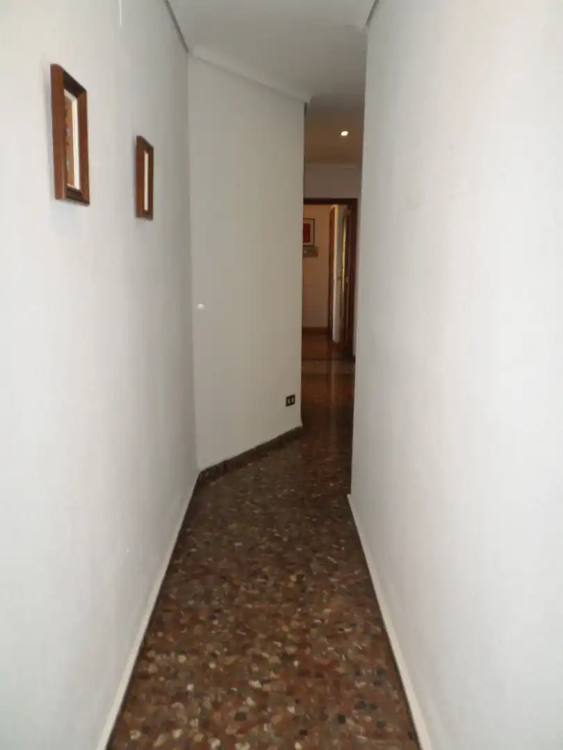 Piso en venta en Castellón de la Plana / Castelló de la Plana con Calefacción, Terraza y Amueblado