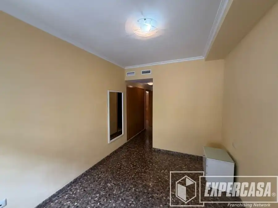 Apartamento de alquiler en Silla
