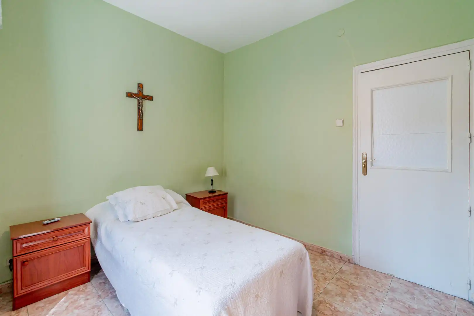 Habitación de Apartamento en venta en Madrid con Calefacción