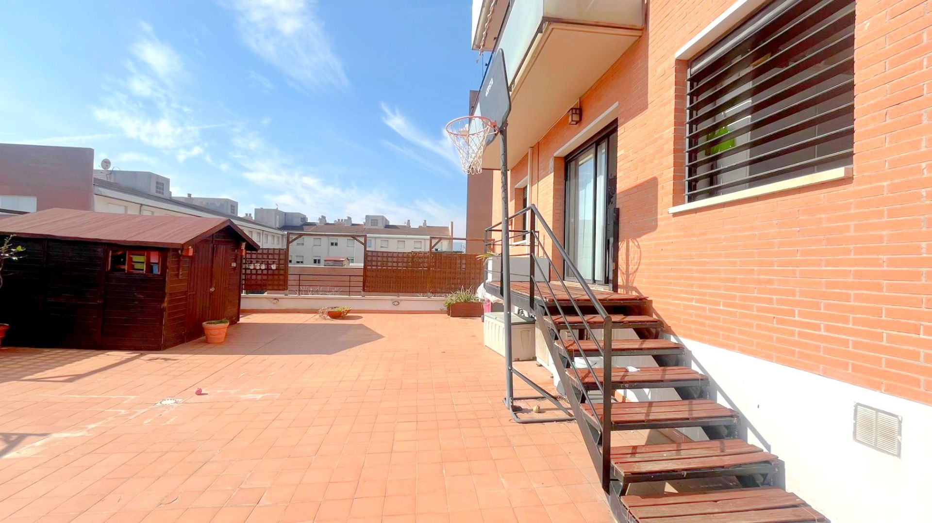 Terrace of Flat for sale in Sant Feliu de Llobregat  with Air Conditioner, Heating and Parquet flooring
