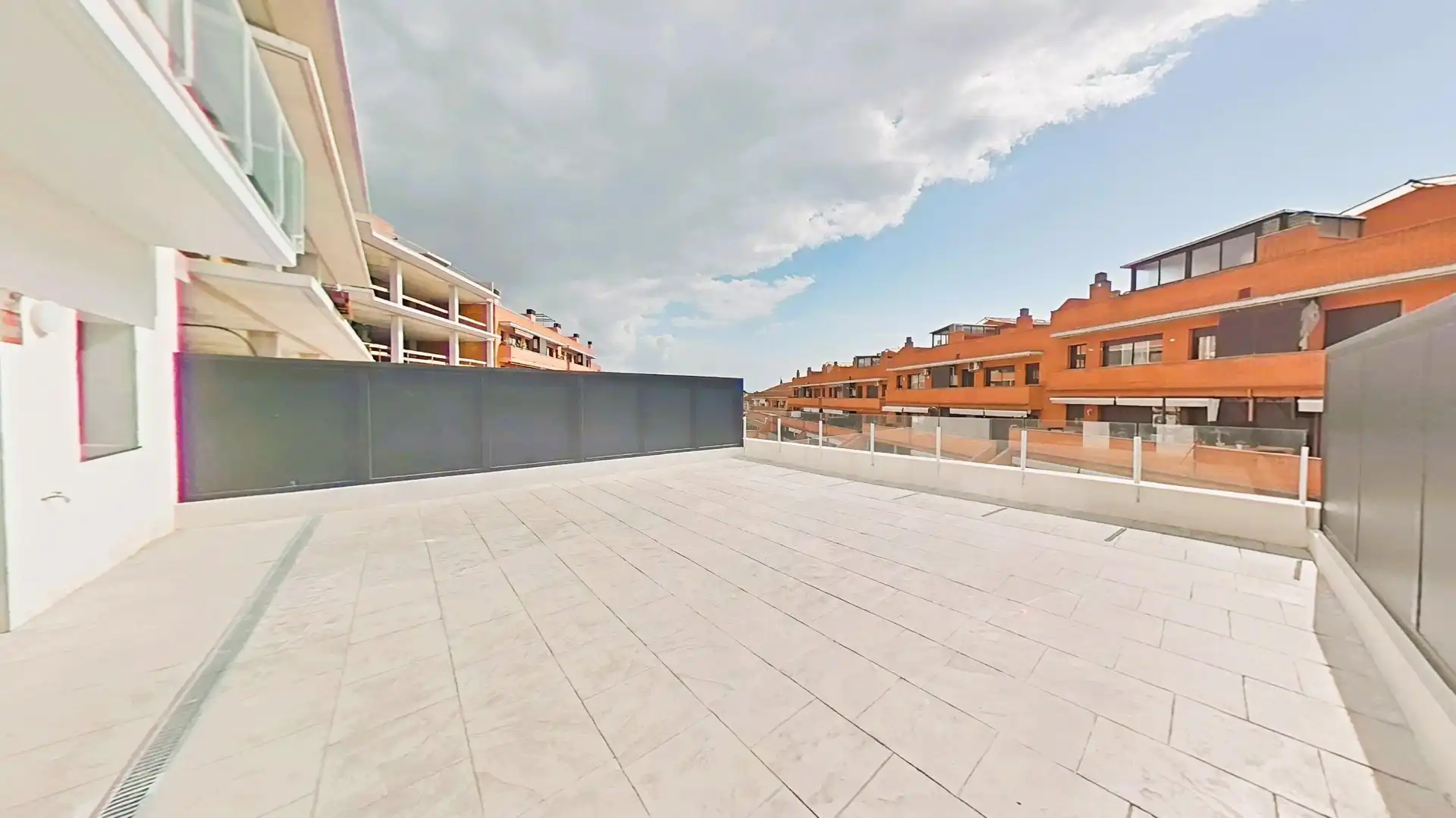 Terraza de Planta baja en venta en Cubelles con Aire acondicionado, Calefacción y Jardín privado