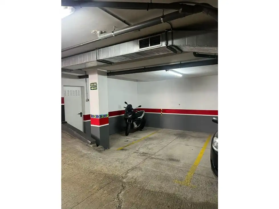 Aparcament de Apartament en venda en Arona amb Moblat