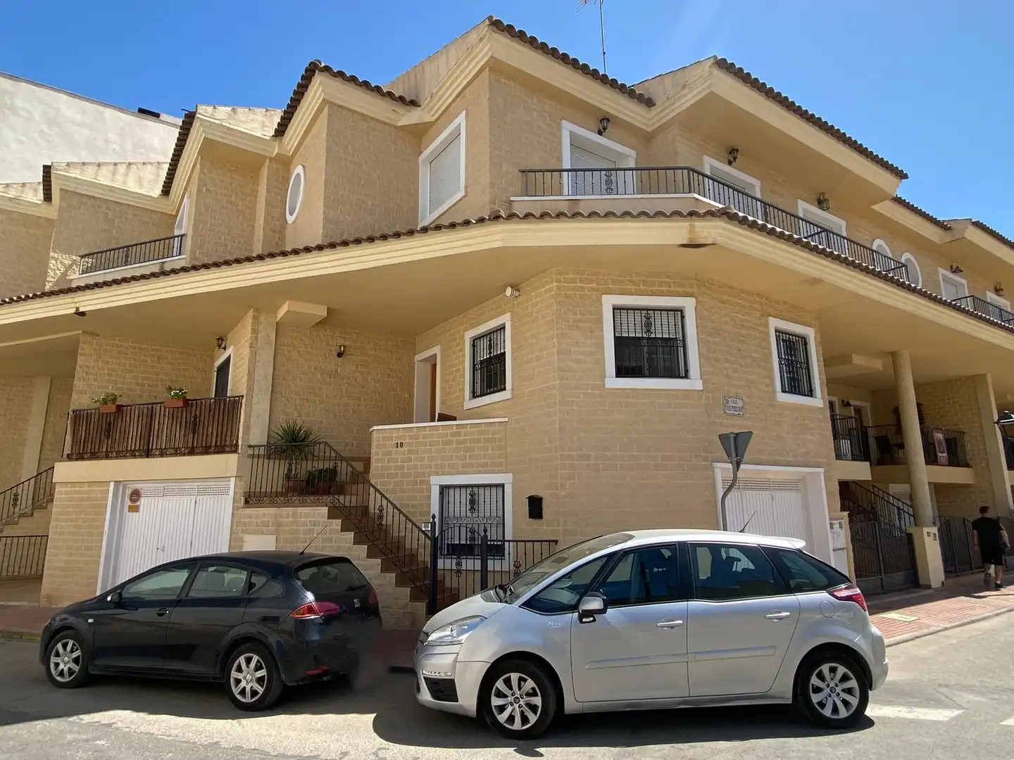 Vista exterior de Casa o xalet en venda en Callosa de Segura amb Aire condicionat, Parquet i Balcó