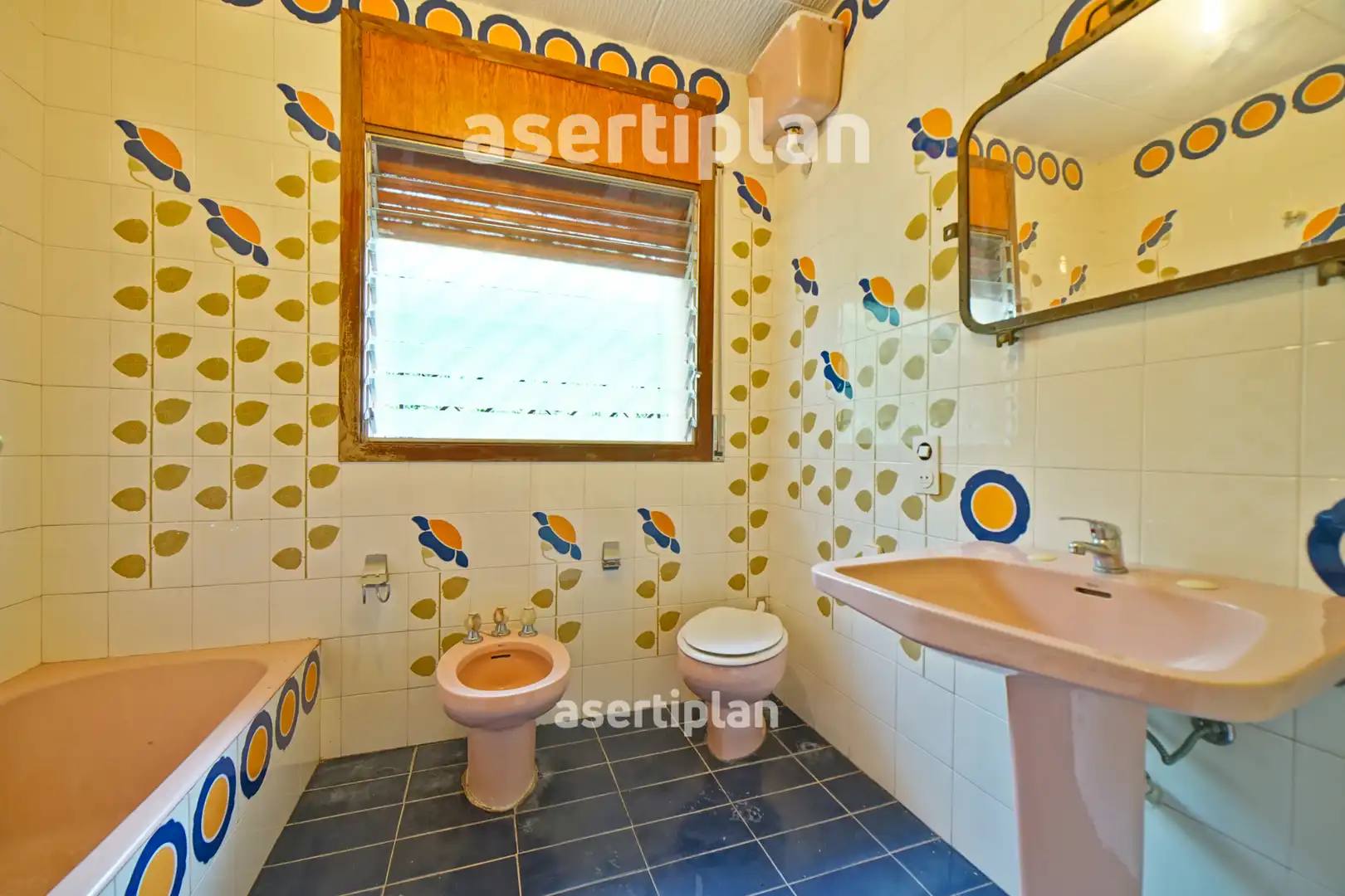 Baño de Casa o chalet de alquiler en Mataró con Jardín privado, Terraza y Trastero