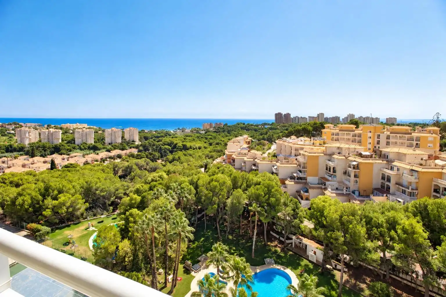 Apartamento con terraza en venta en Orihuela Costa, imagen 2