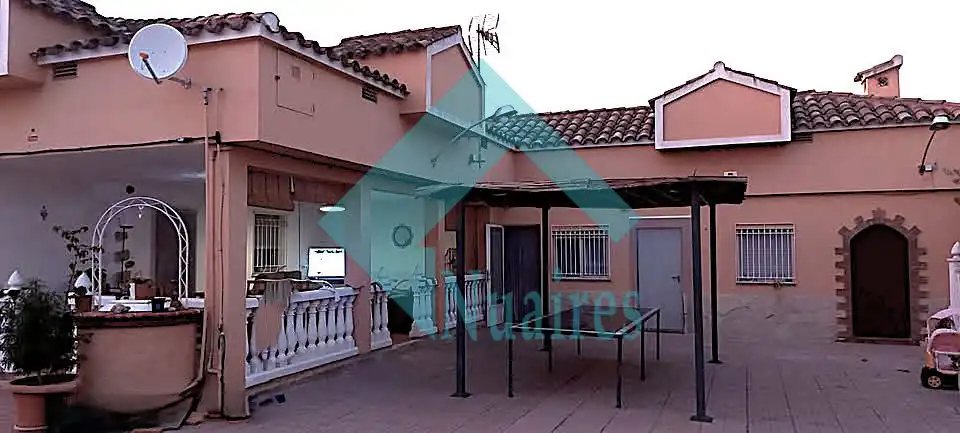Exterior view of Houses for rent in Castellón de la Plana / Castelló de la Plana  with Air Conditioner, Private garden and Terrace
