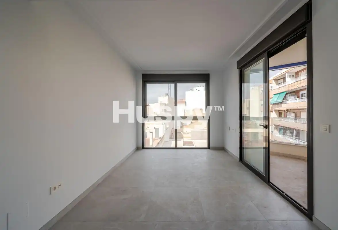 Wohnung mit Pool zum Verkauf in Calle Ramón Gallud, imagen 2