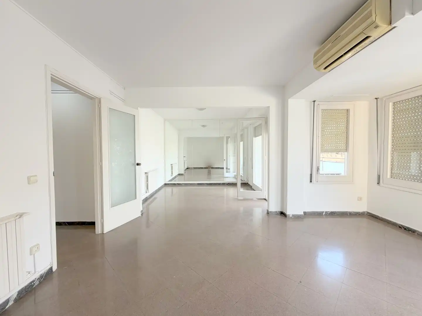 Appartement avec terrasse à vendre à Carrer de Girona, imagen 3