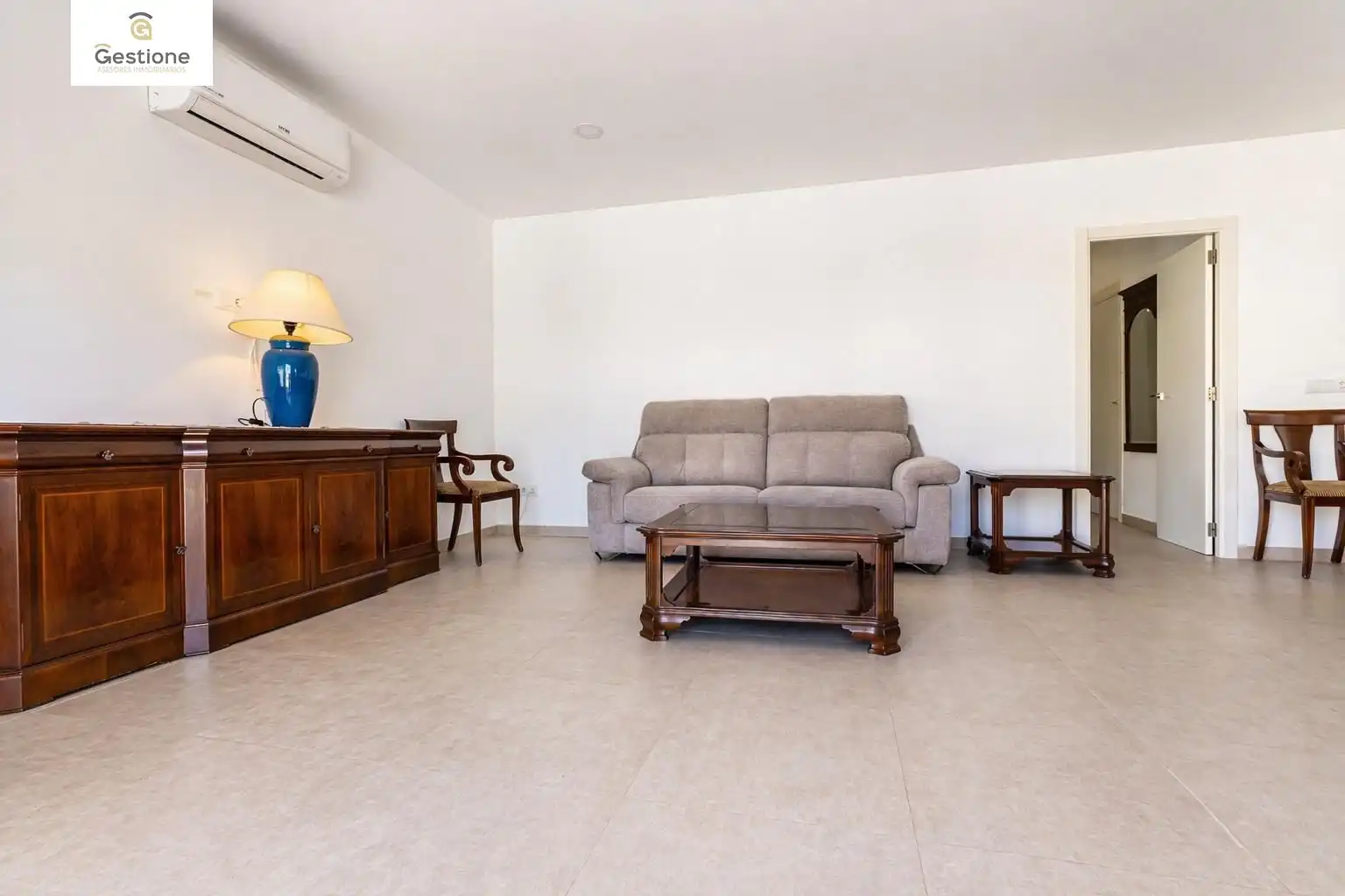 Sala d'estar de Casa o xalet en venda en Almazora / Almassora amb Aire condicionat, Terrassa i Traster