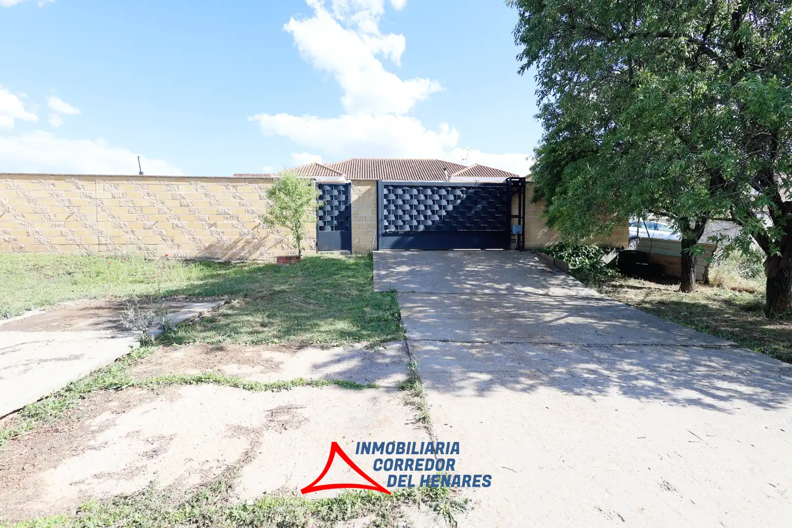 Exterior view of Country homes for sale in Mejorada del Campo  with Heating, Private garden and Furnished