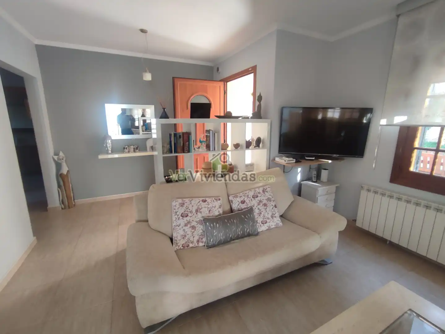 Sala de estar de Casa o chalet en venta en Vallirana con Aire acondicionado, Calefacción y Jardín privado