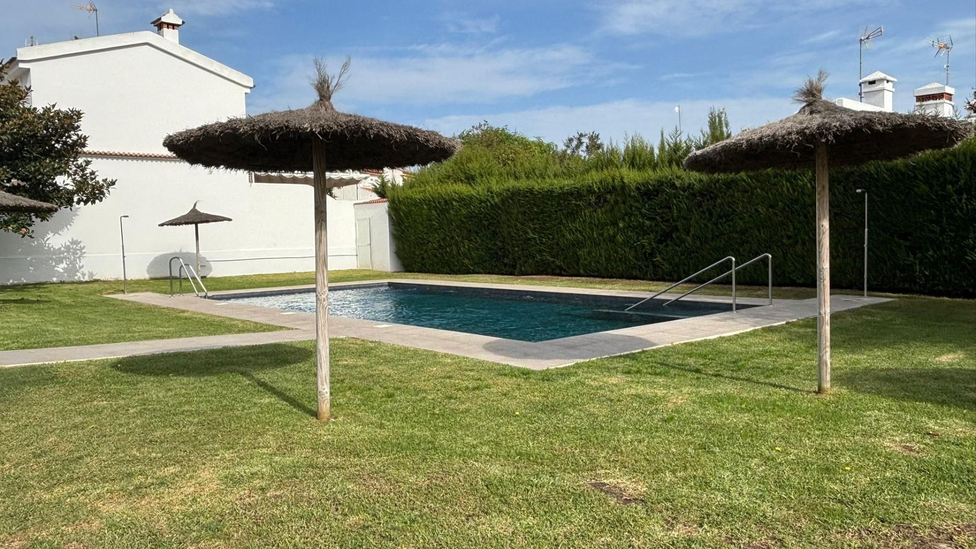 Swimming pool of House or chalet for sale in Almonte  with Community pool