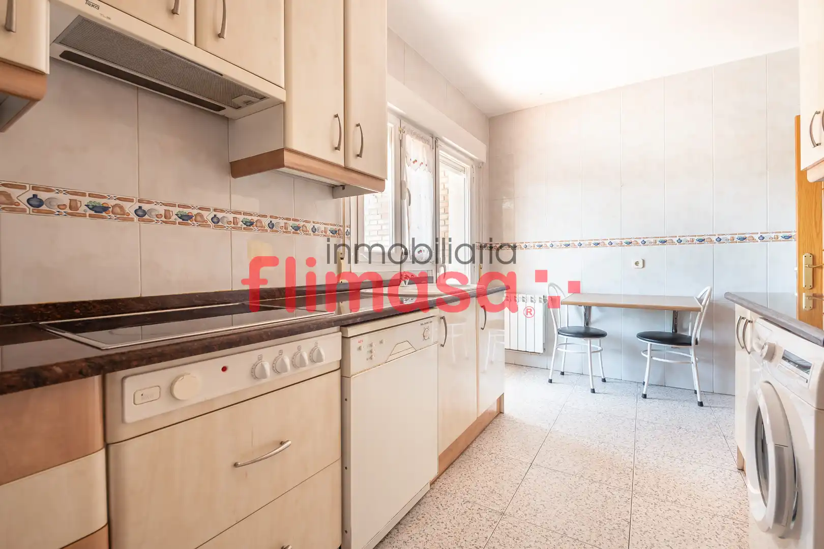 Küche von Wohnung zum Verkauf in Villaviciosa de Odón mit Klimaanlage, Heizung und Terrasse
