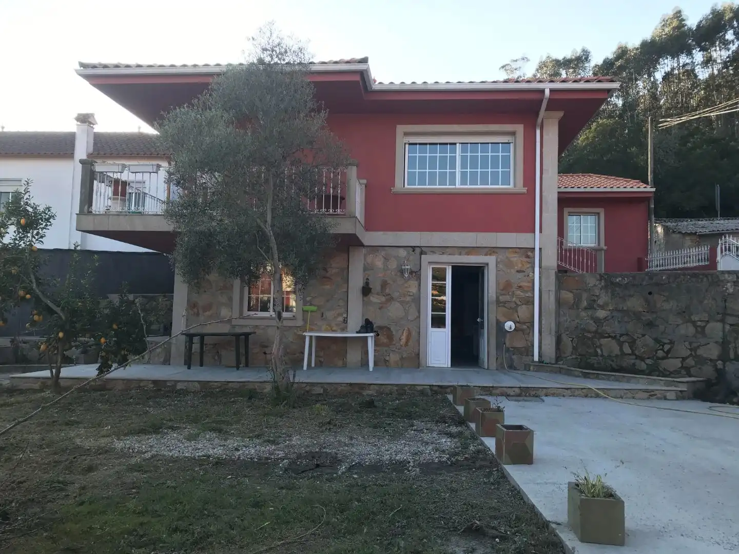 Außenansicht von Haus oder Chalet zur Miete in O Rosal   mit Heizung, Privatgarten und Terrasse
