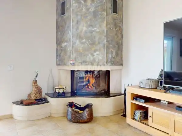 Sala d'estar de Casa o xalet en venda en A Cañiza   amb Calefacció, Jardí privat i Parquet